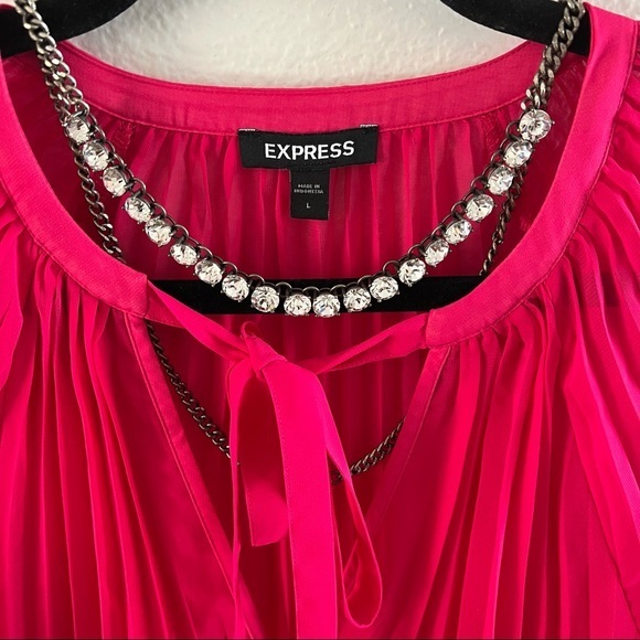 EXPRESS Pink Pleated Tie Blouse Shirt - Picture 3 of 5